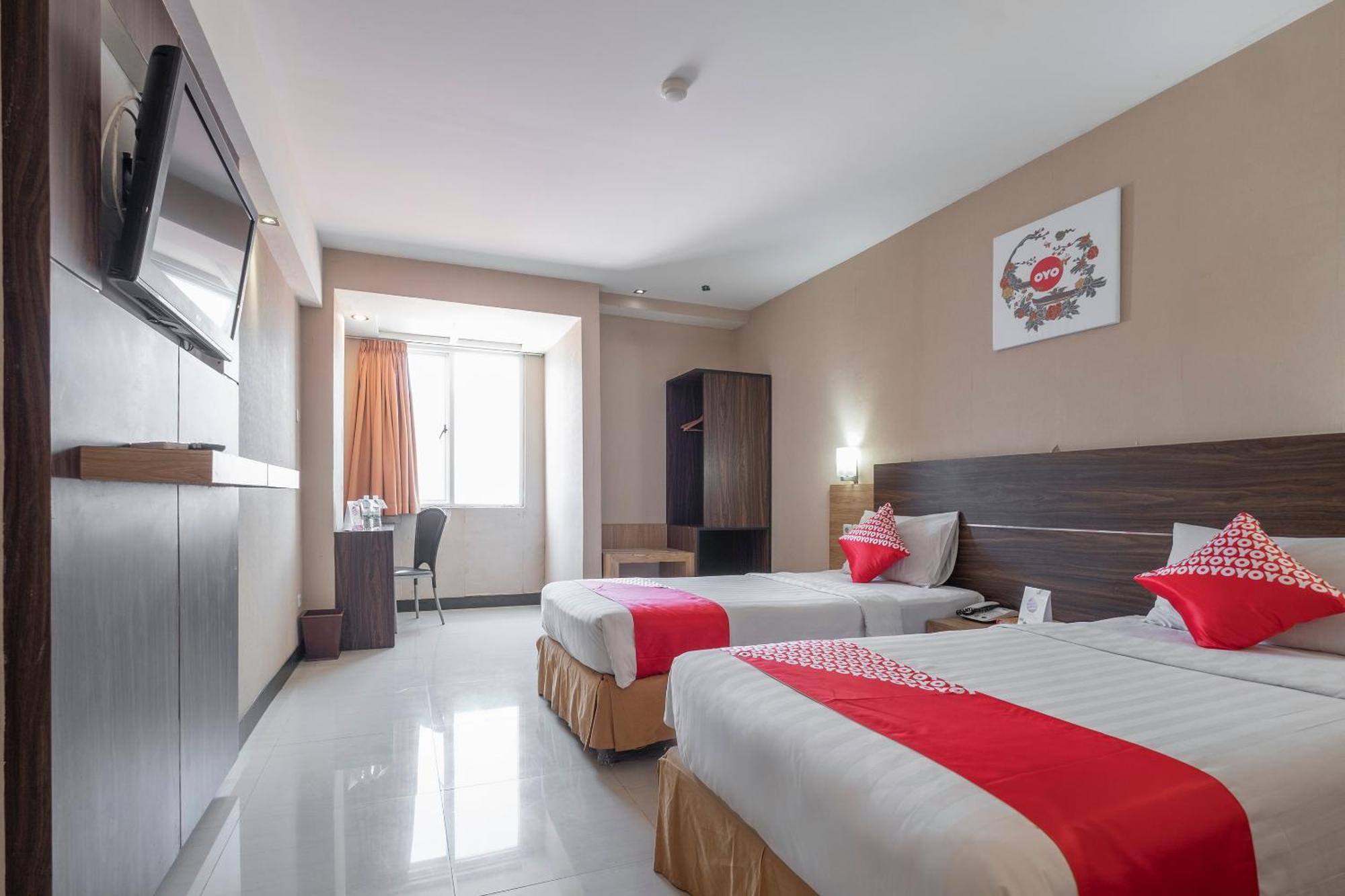 Oyo 1081 Allson City Hotel Makassar Ngoại thất bức ảnh