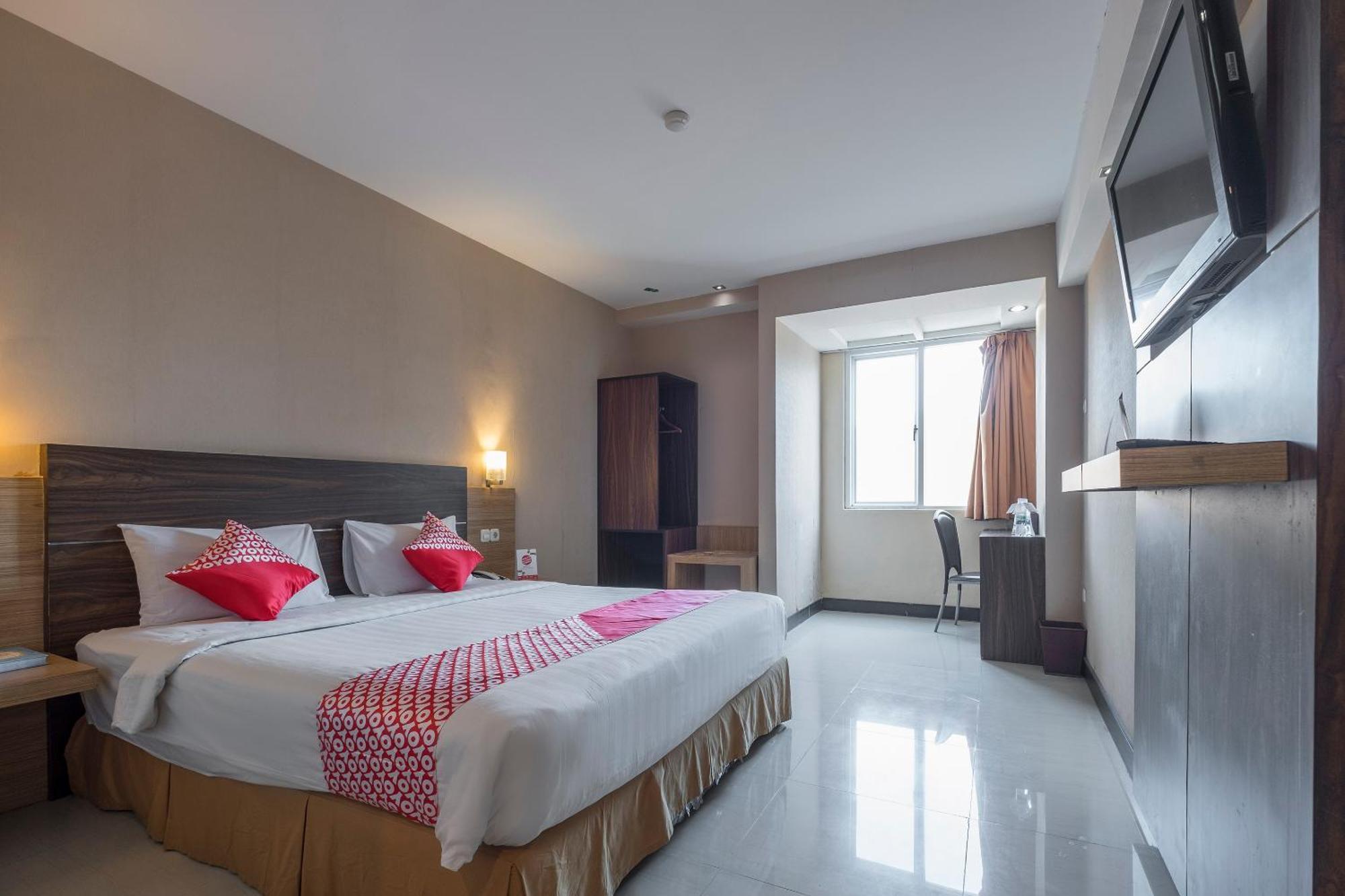 Oyo 1081 Allson City Hotel Makassar Ngoại thất bức ảnh