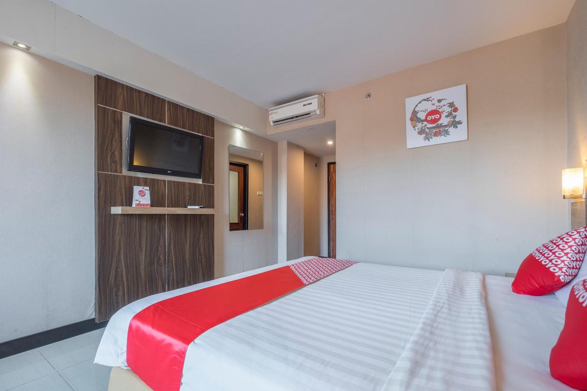 Oyo 1081 Allson City Hotel Makassar Ngoại thất bức ảnh