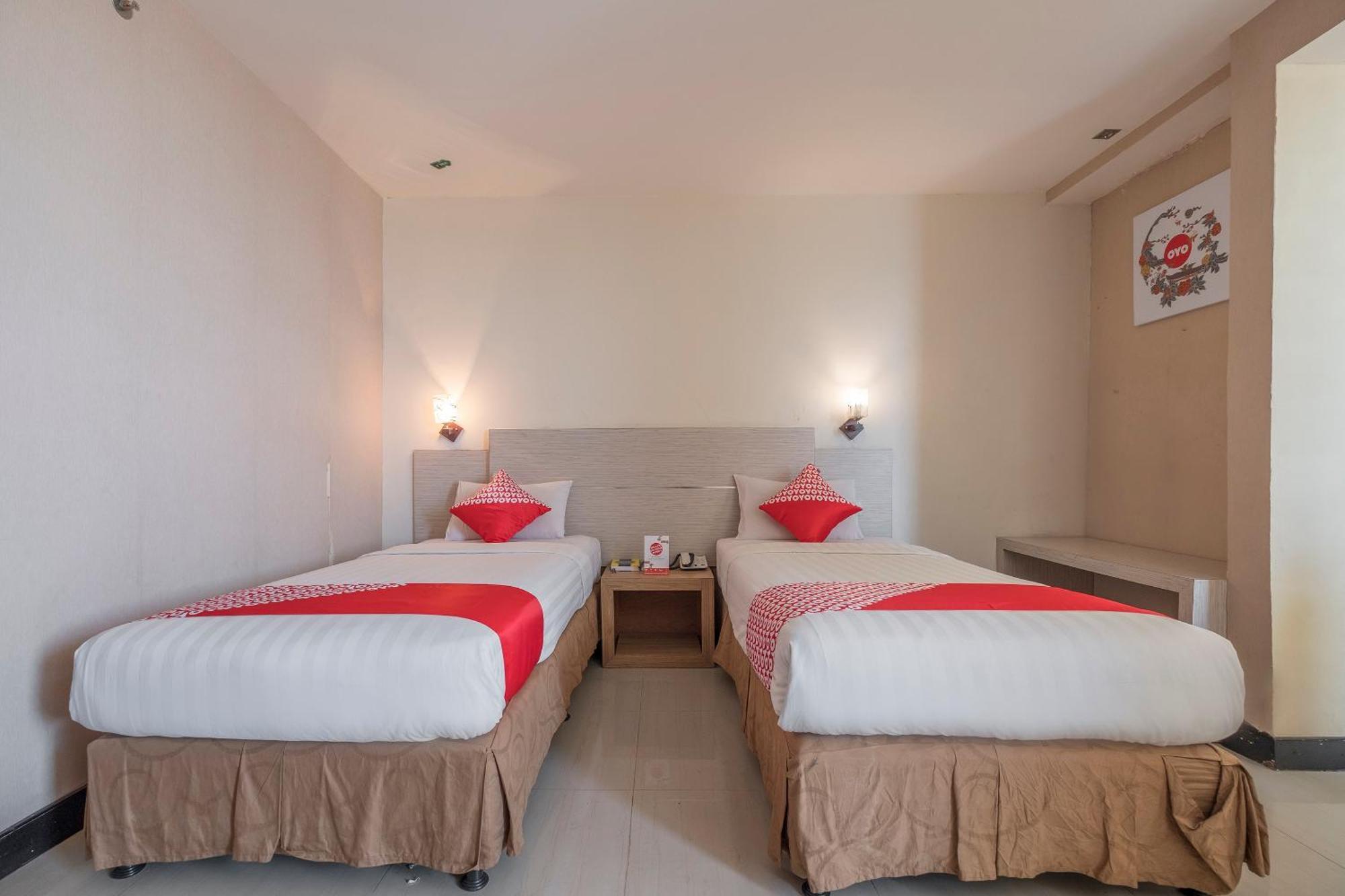 Oyo 1081 Allson City Hotel Makassar Ngoại thất bức ảnh